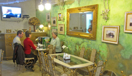 "hotel" breakfast room