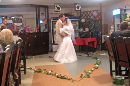 bride and groom dance