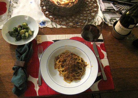 sprouts n spaghetti with sugo